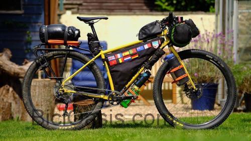 Genesis Longitude ficha tecnica 